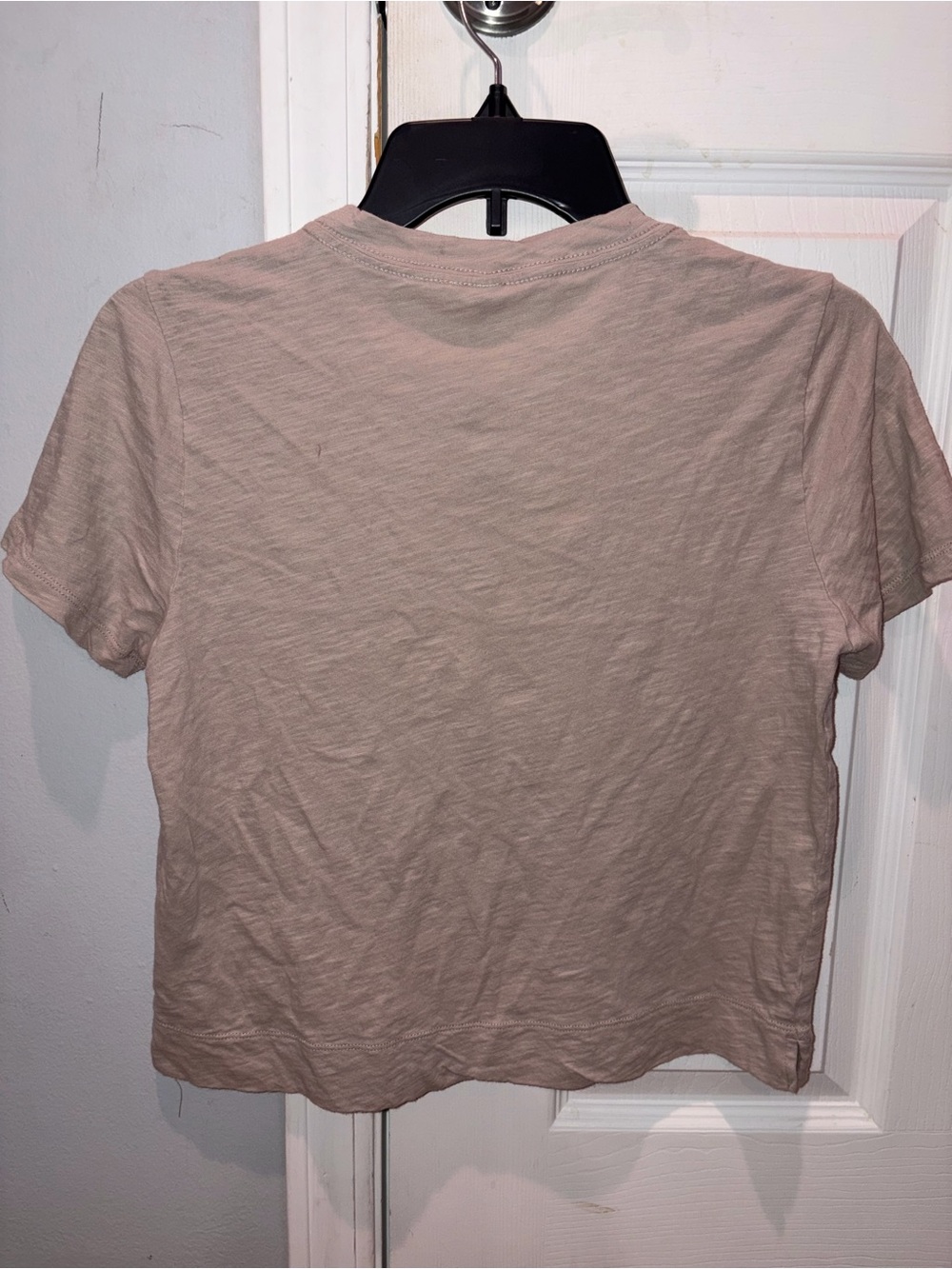 Women’s Vuori Short Sleeve Crew Tee in Light Taupe - Picture 2 of 7